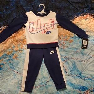 Kids Nike 2pc Warmup Suit